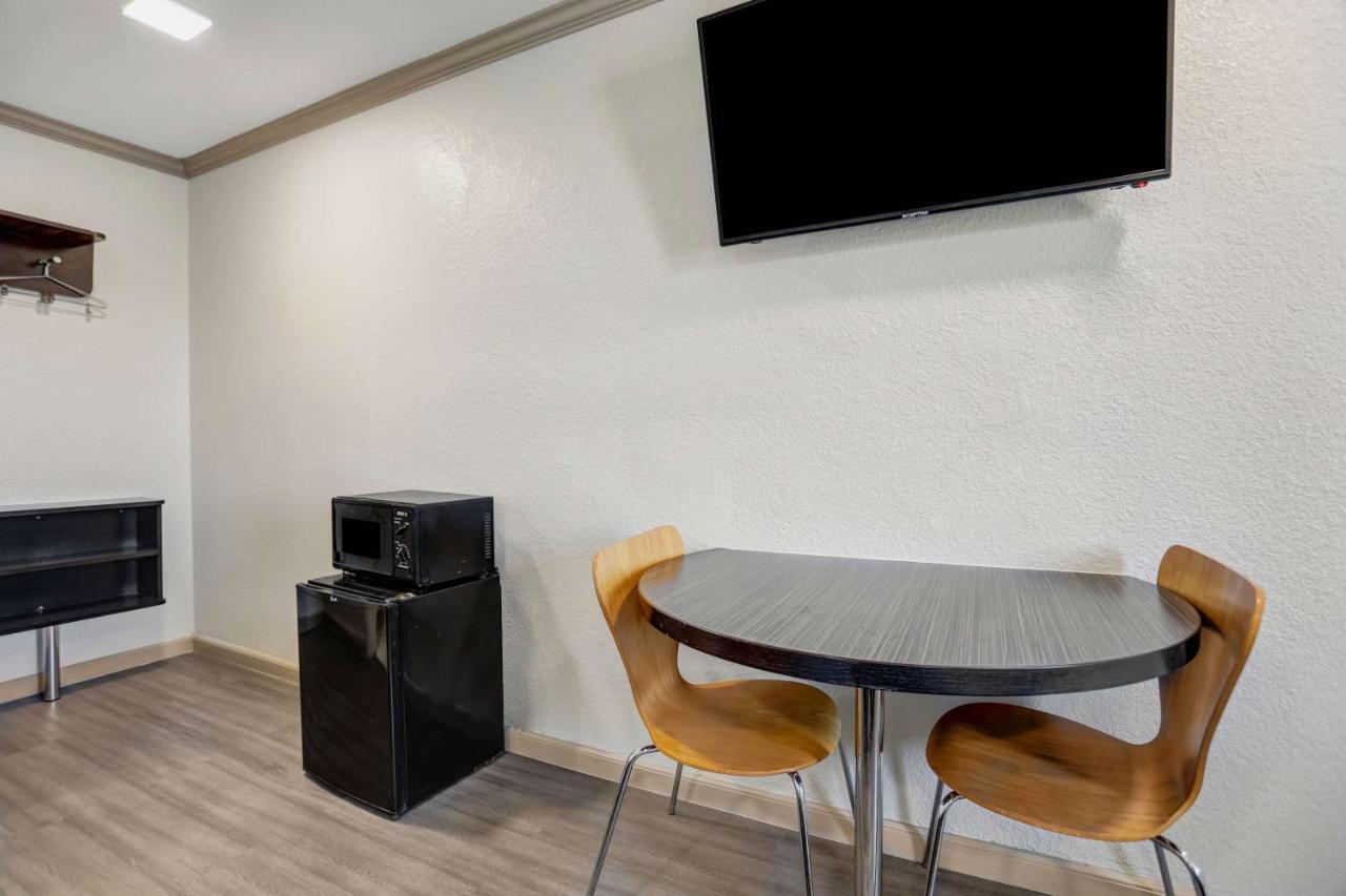 Motel 6-Red Bluff, Ca Экстерьер фото
